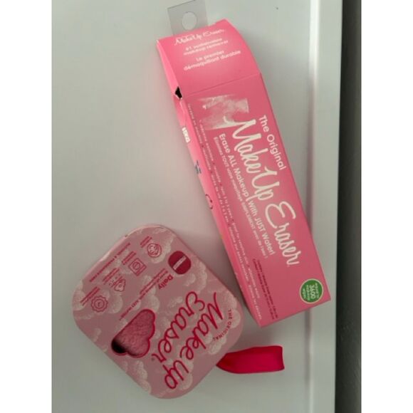 The Original MakeUp Eraser Pink Daily Cleansing Makeup Reusable Cloth & Mini SET - Picture 13 of 14